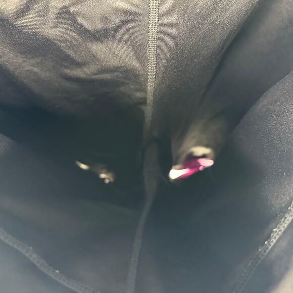 Xersion Performance Fit Leggings Womens Size Large Black Sizzling Purple Capri - Picture 5 of 8